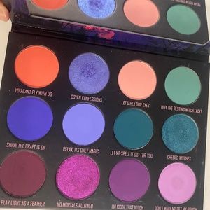 GiveMeGlow Cosmetics Bad Witch Club eyeshadow palette